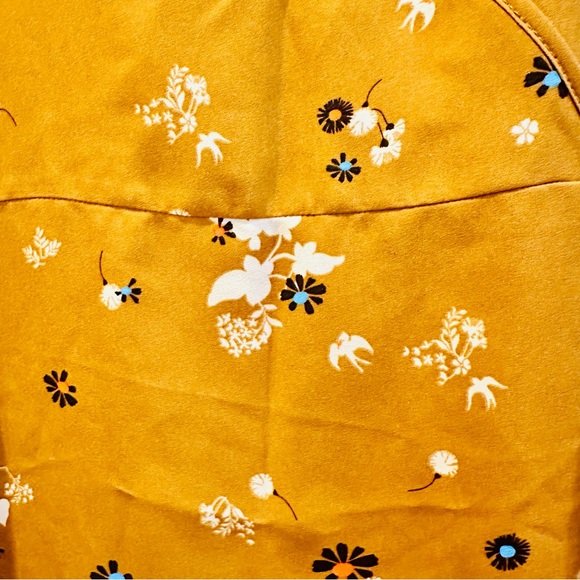 XS V-neck Mustard Dress with Flower Prints - Picture 4 of 4